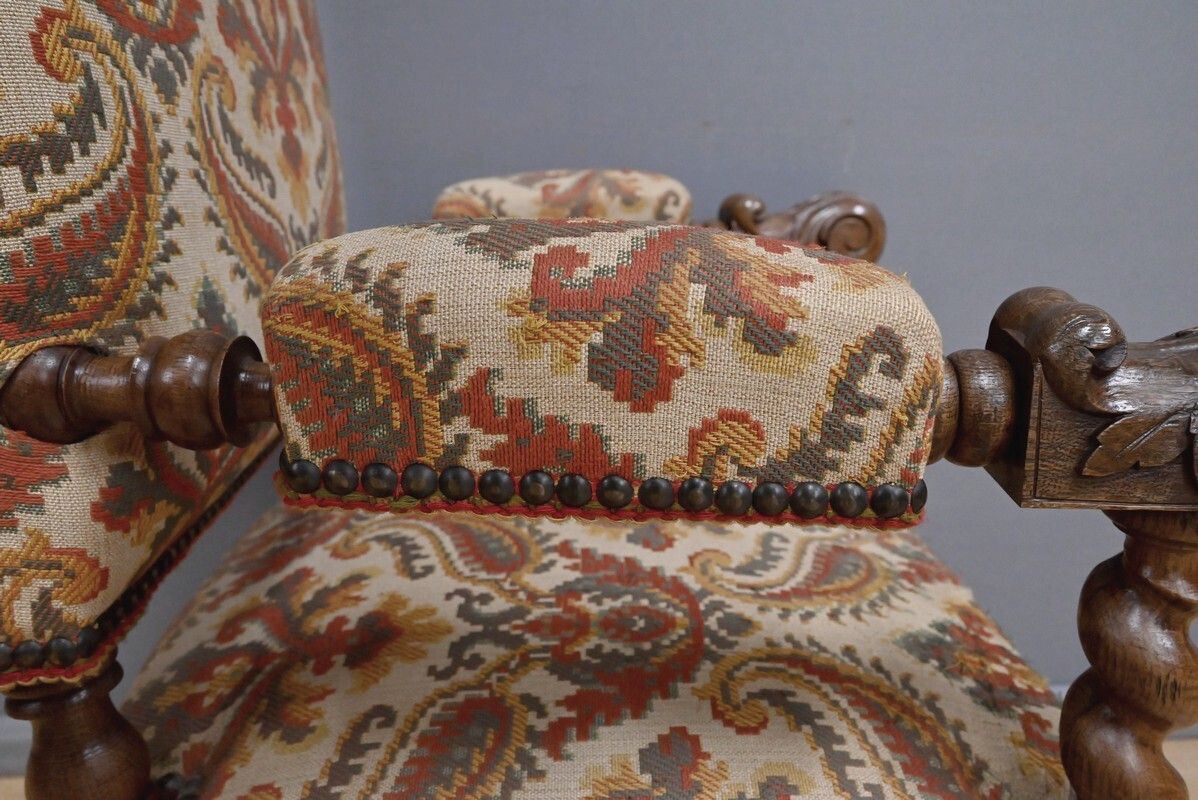 1220.0 Oak State Chair, Louis XIII Style – Early 20th Century photo