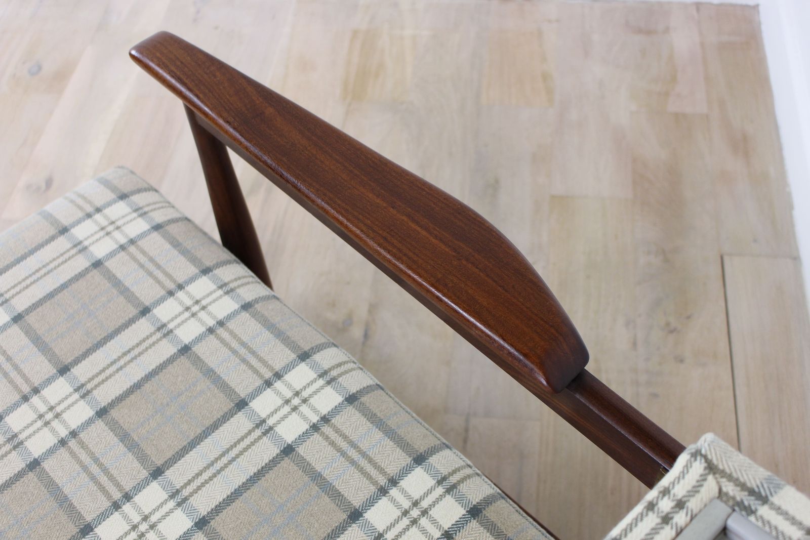 Guy Rogers Manhattan Studio Sofa photo buy