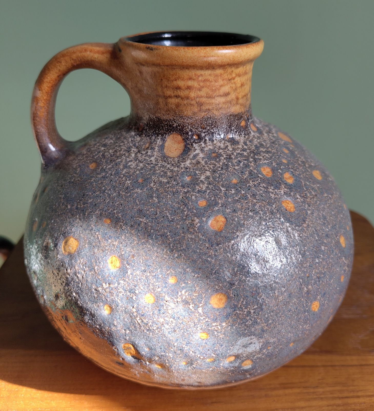 Jasba 30113‑18 Mid‑Century Fat Lava Vase (18 Cm) — Ochre & Grey Volcanic Glaze, Cinematic Retro‑Sci‑Fi Aesthetic photo Art