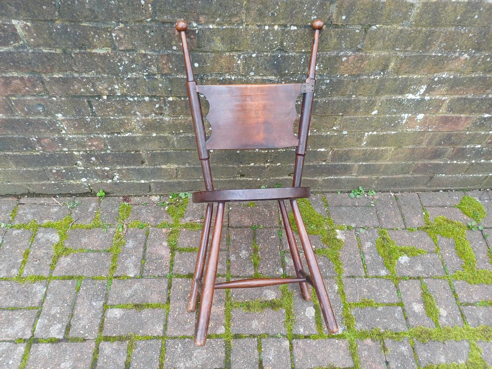 photo vintage Antique Mahogany Childs Chair Arts And Crafts Occasional Chair Rustic Folk Furniture Early 20th Century.