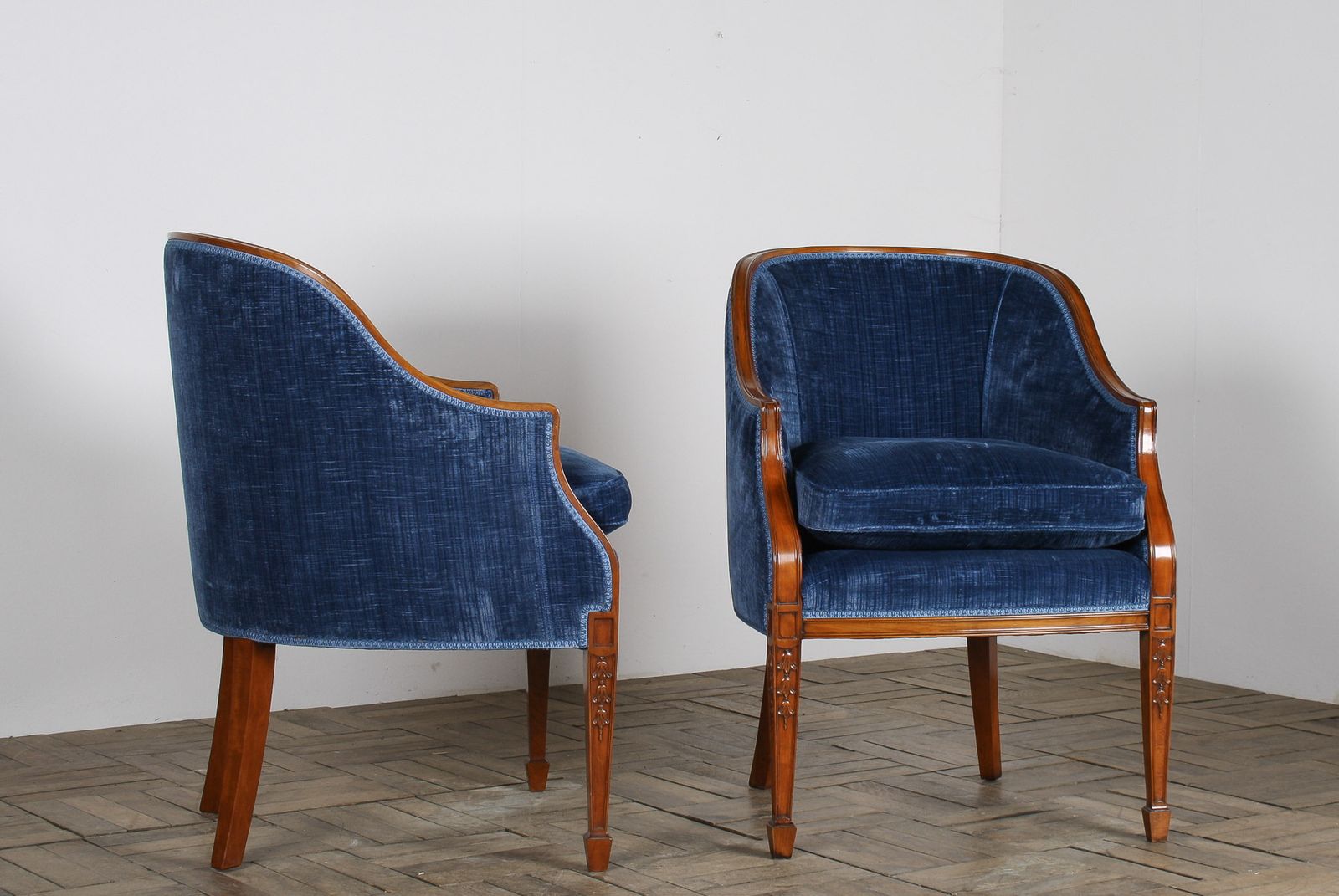 A Exquisite Pair Of Tub Chairs In Royal Blue By Fine Furniture Maker Arthur Brett photo 1895.0