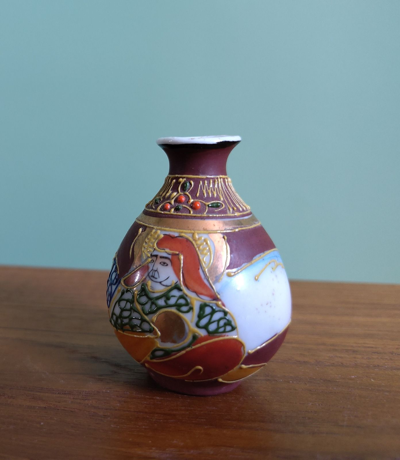 Republic‑Period Chinese Miniature Solifleur Vase (C. 1920s–1940s)  Finely Painted Figures • Bright Gold Detailing • Distinctive Studio Mark photo furniture