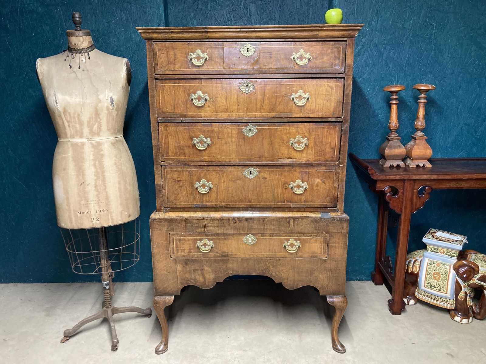 A Fine Country House Geogian Walnut Chest On Stand