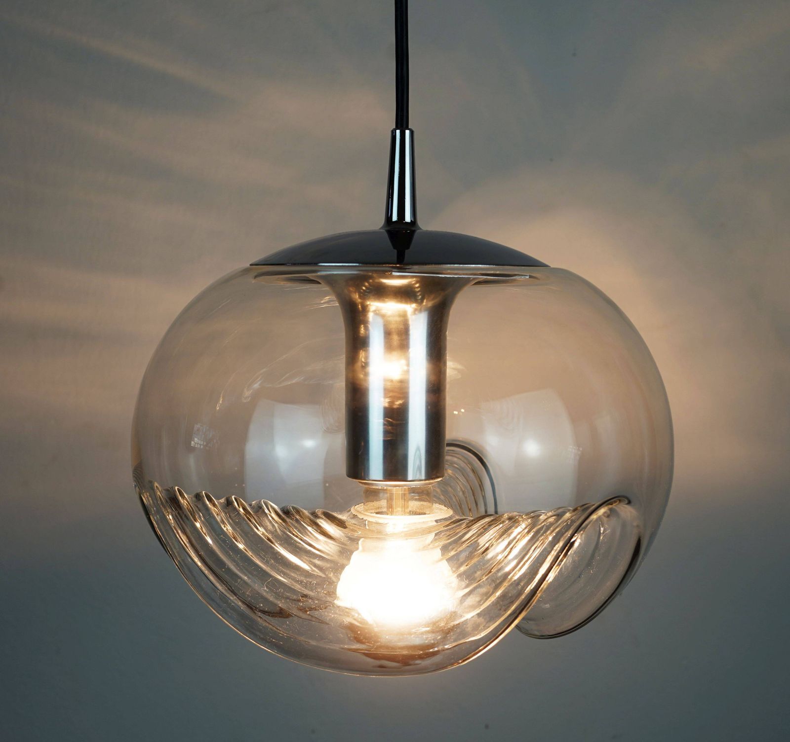 'Wave' Pendant Light In Clear Glass And Chrome By Peill & Putzler, Mid Century, 1960s photo vintage