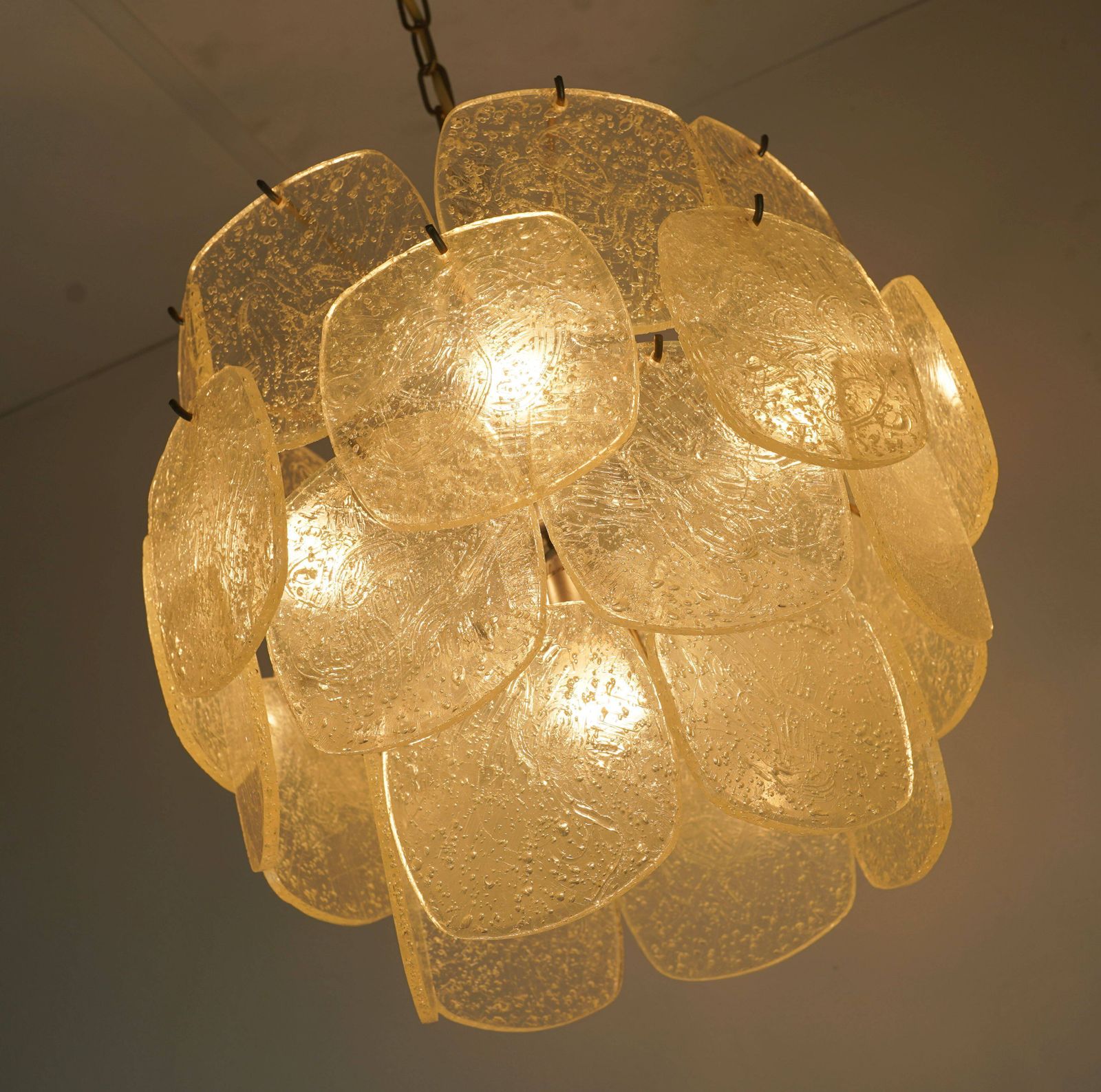 photo furniture 1960s/70s Pendant Light With 30 Acrylic Discs Resembling Frosted Glass
