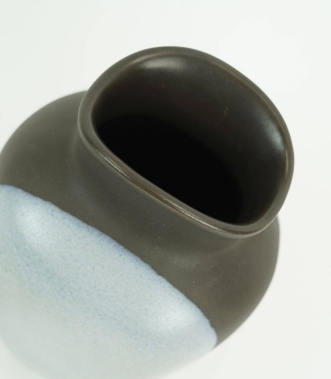 German Mid Century Vase By Majolika Karlsruhe, Fridegart Glatzle, 1950s photo vintage
