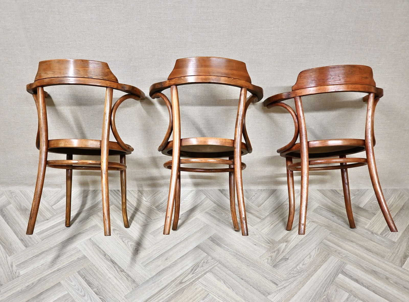 Set Of 6 Vintage Bentwood Armchairs photo vinterior