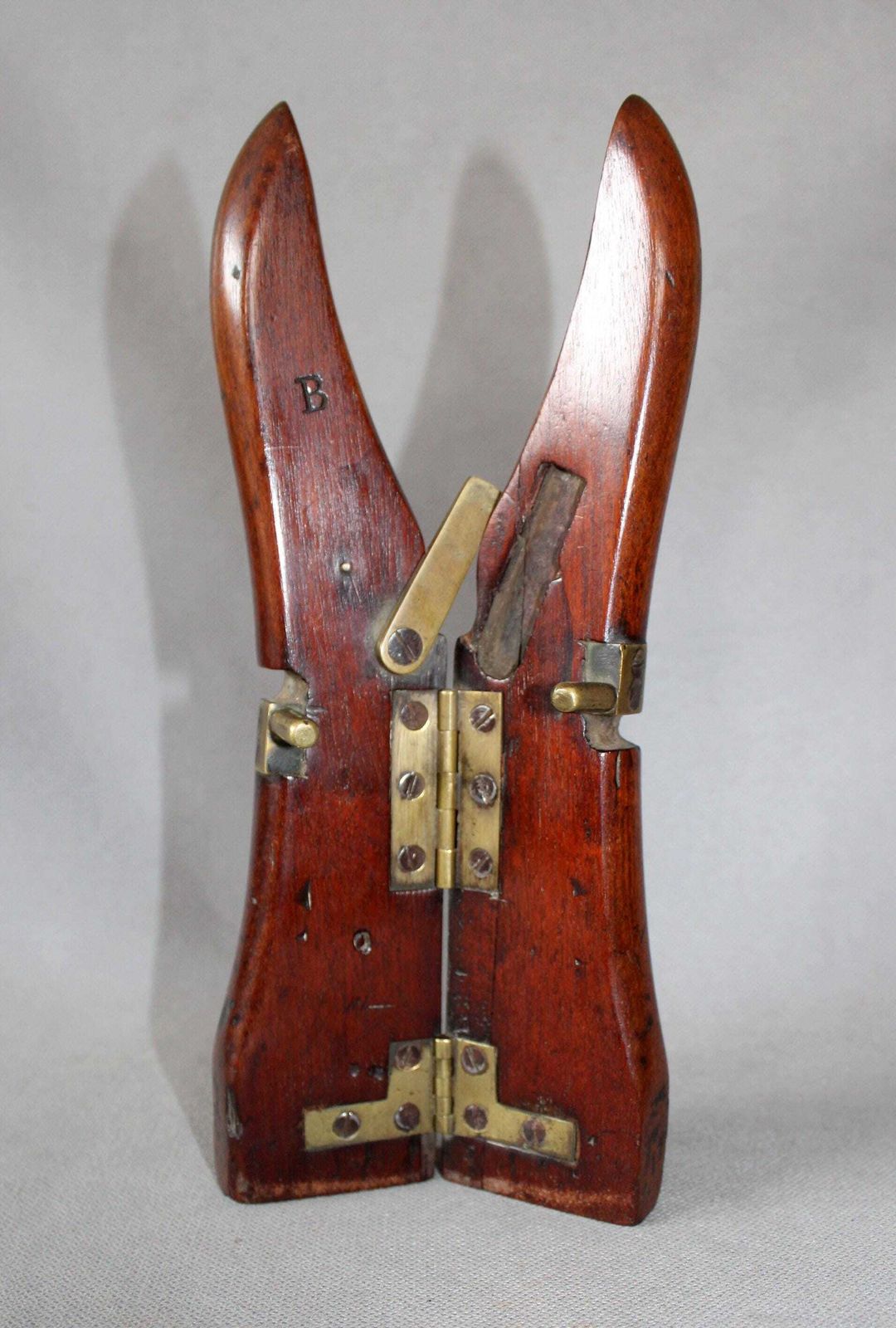Antique Wood And Brass Boot Jack, Folding, Travelling, Gentleman British England, Country Farmhouse, Collector, Boot Puller photo furniture