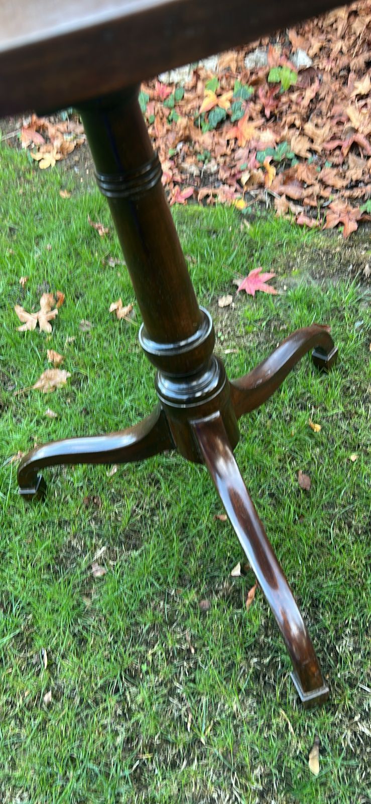A Tripod, Wine Or Occasional Georgian Style Oak Circular Table photo Furniture
