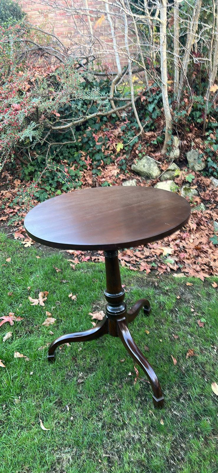 A Tripod, Wine Or Occasional Georgian Style Oak Circular Table photo 140.0