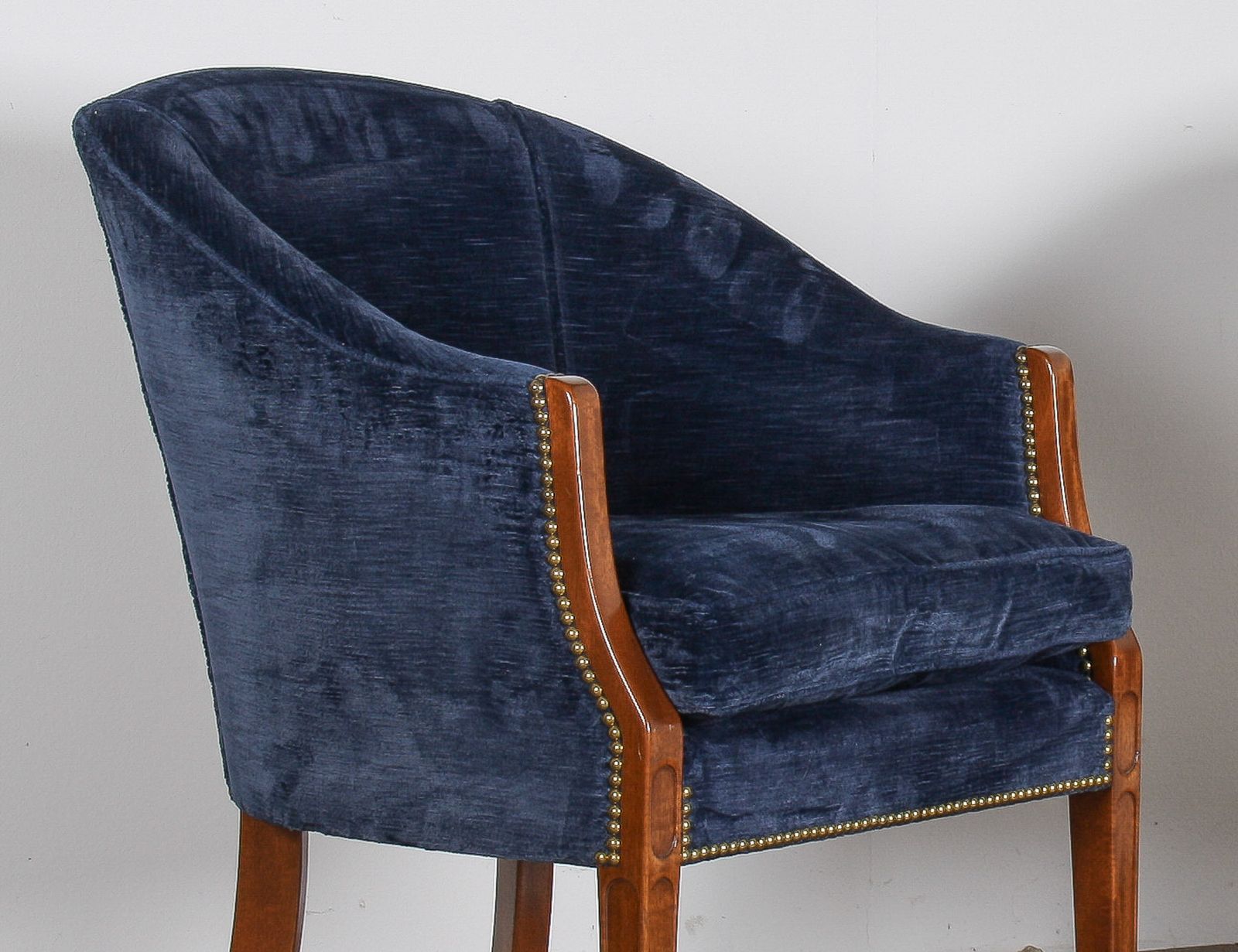 A Pair Of Arthur Brett Tub Chairs In Navy Blue 1980s – Fine English Furniture photo vinterior