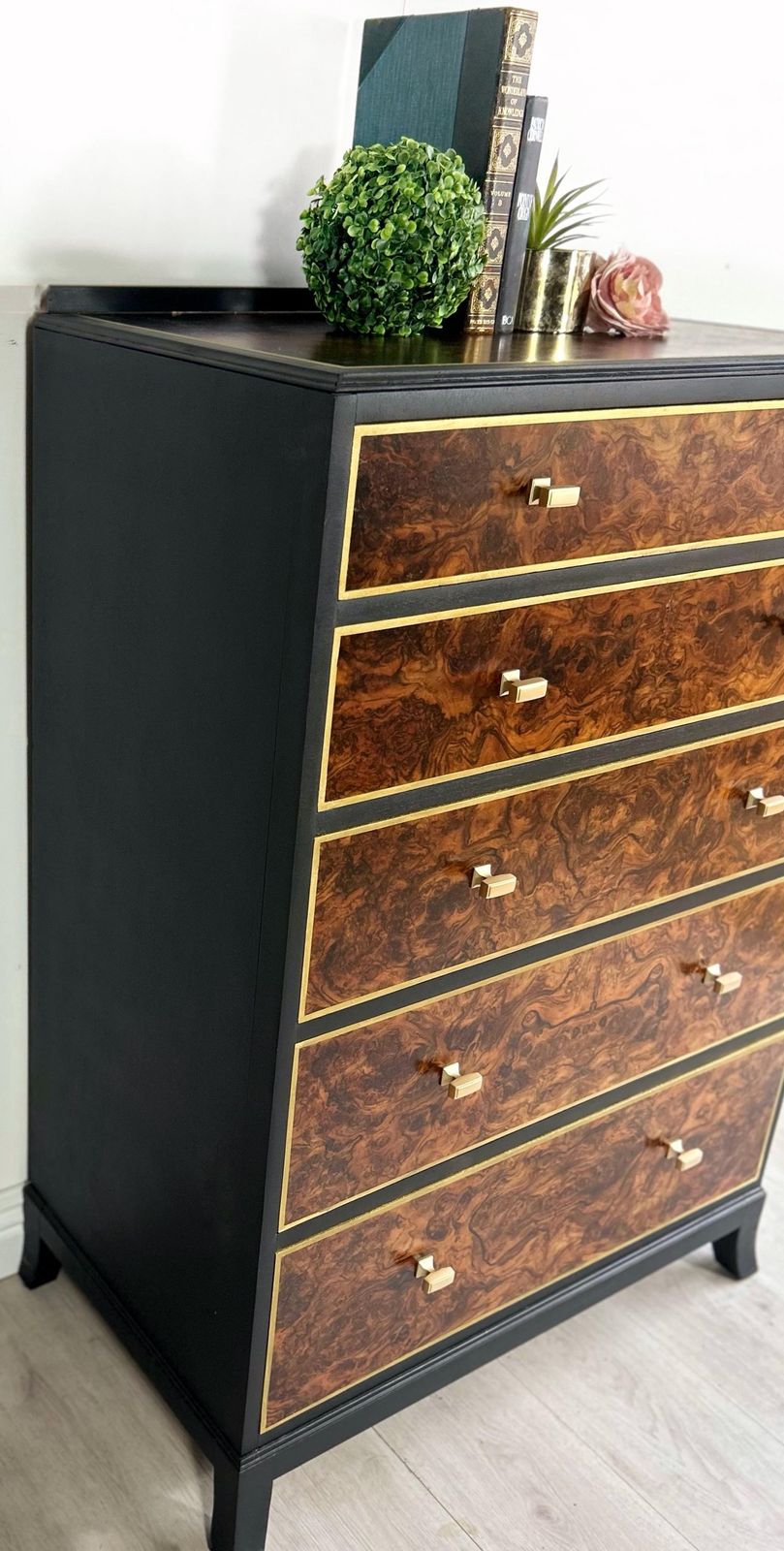 Chest Of 5 Drawers Painted In Black And Gold photo furniture