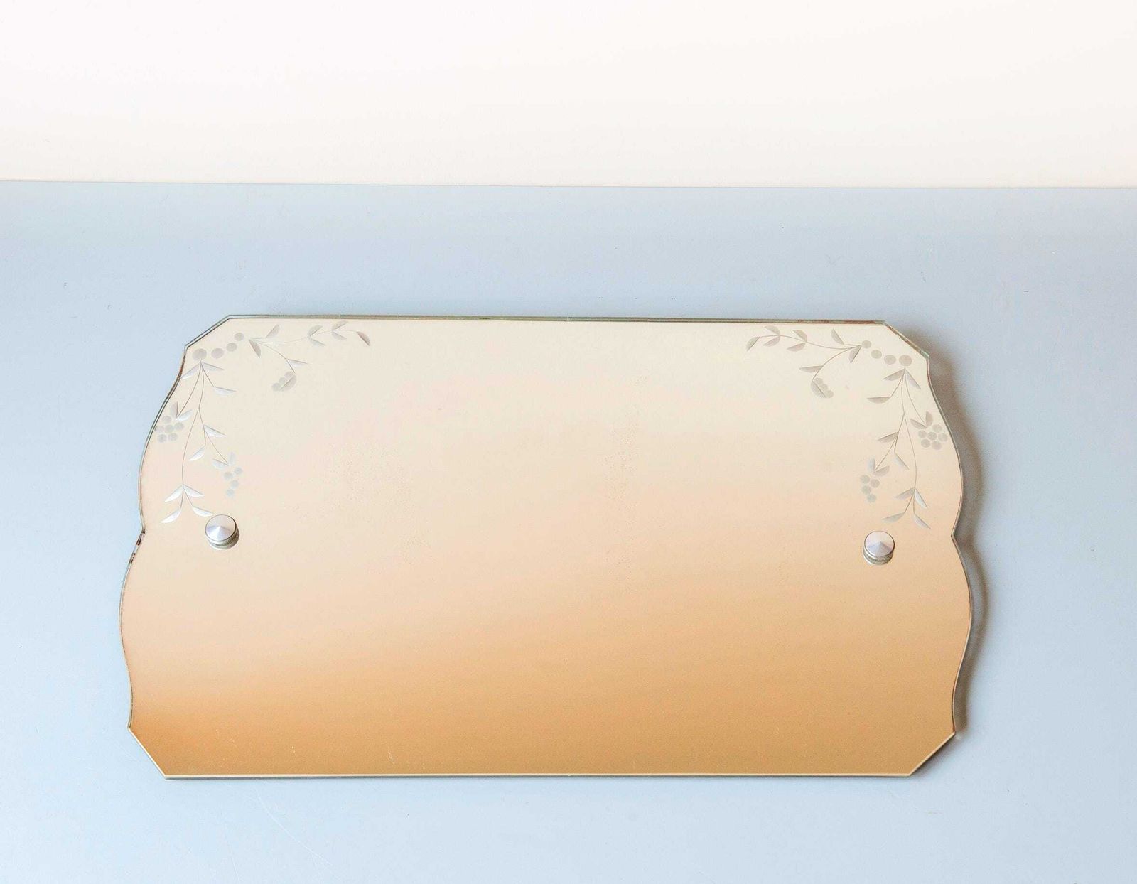 228.0 Antieke Randloze Spiegel | Art Deco Wandspiegel Met Gegraveerd Bloemglas, Jaren 1940 photo