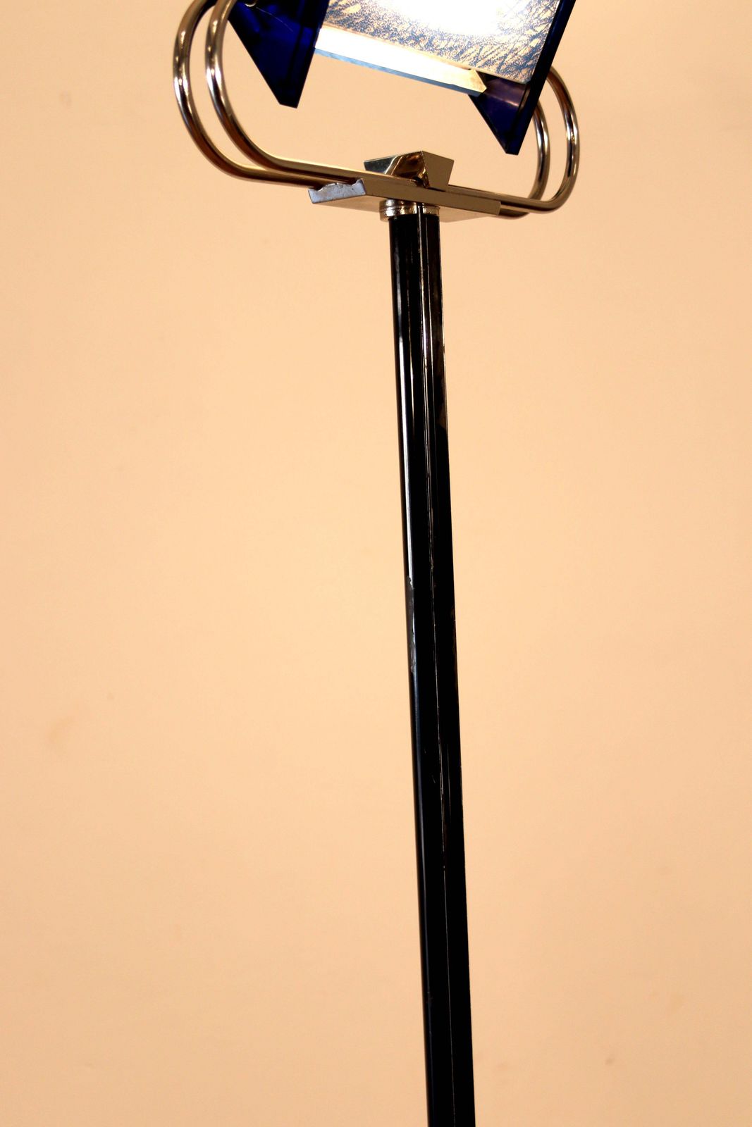 photo furniture Vintage Triana Floor Lamp By Arteluce, 1985 By Perry King E Santiago Miranda