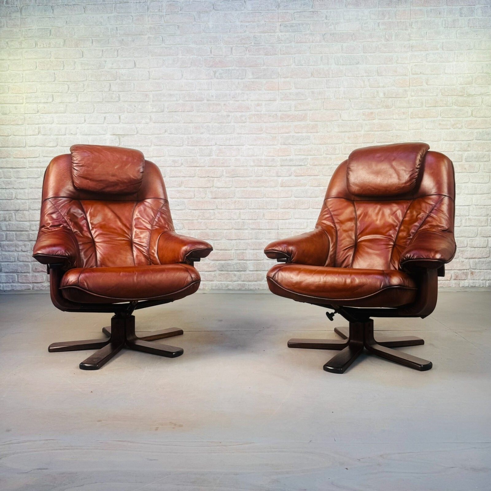 Pair Vintage Danish Tan Leather Reclining Swivel Chairs Mid Century Lounge Chair