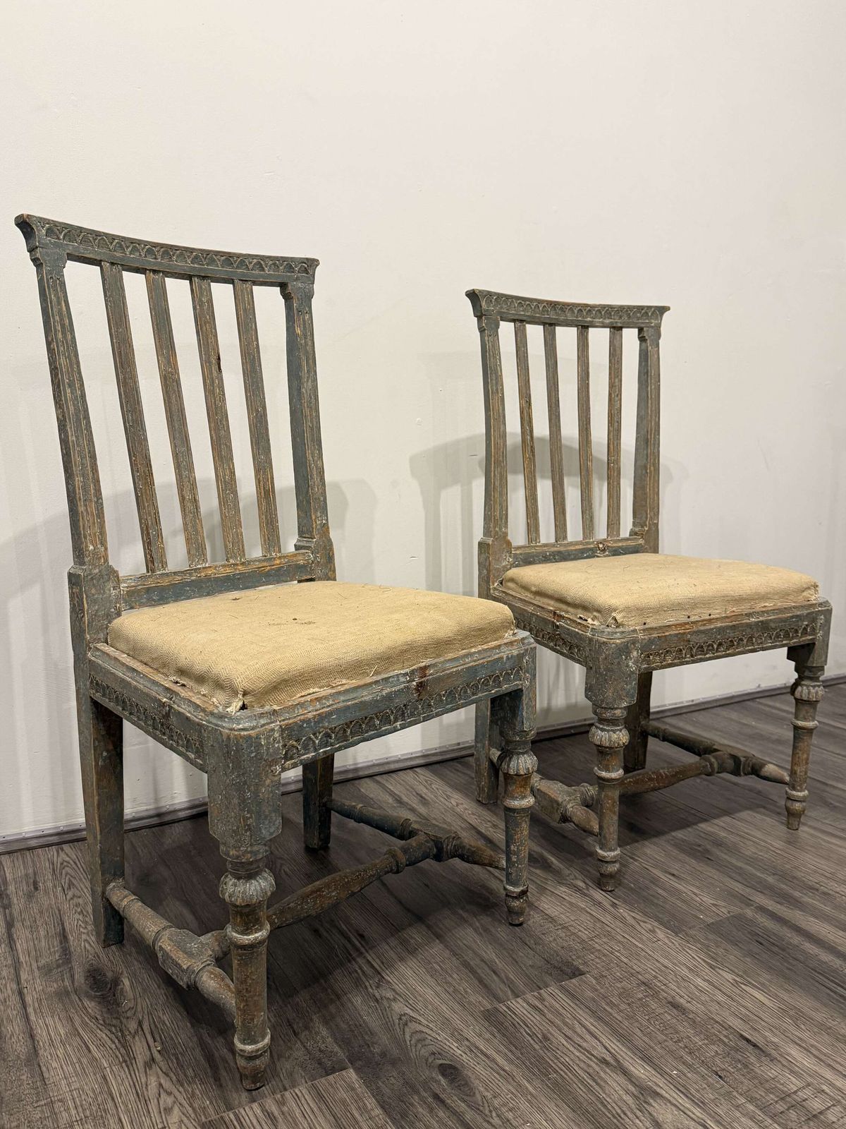 photo vinterior Set Of 19th Century Swedish Gustavian Dinning Chairs