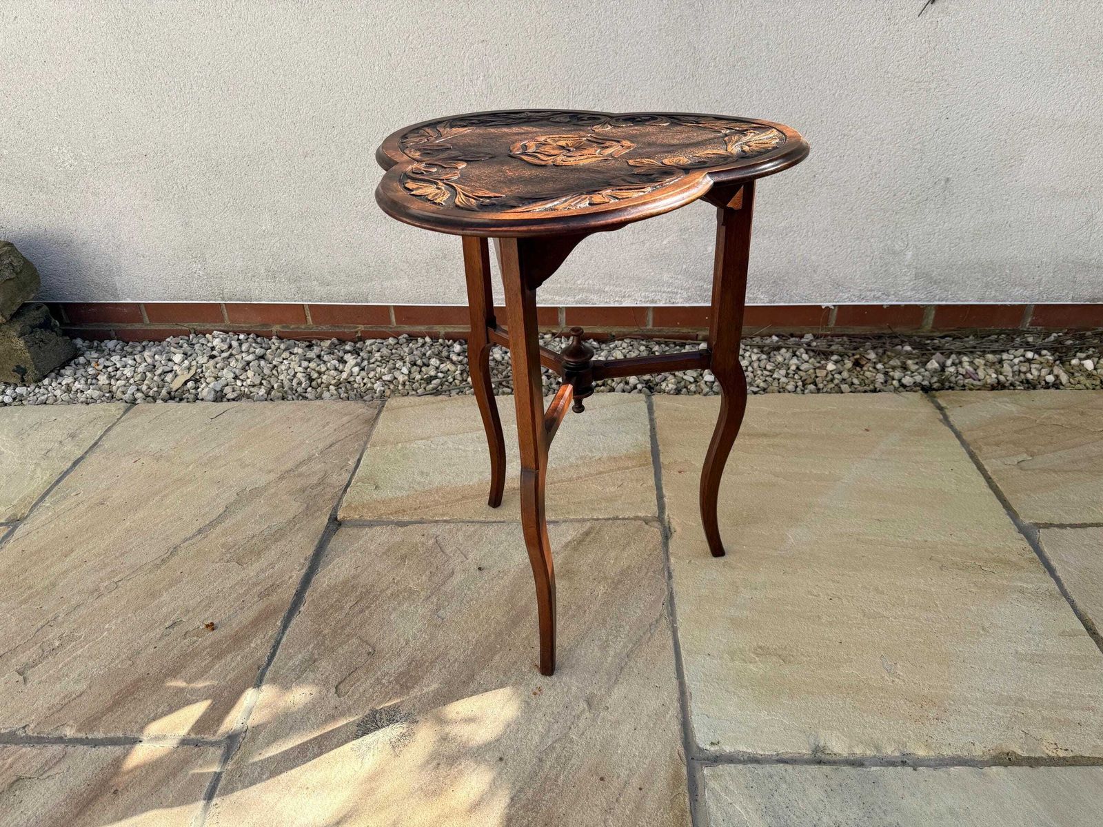 Antique Carved Top Table Antique Occasional Side Table Plant Stand photo 175.0