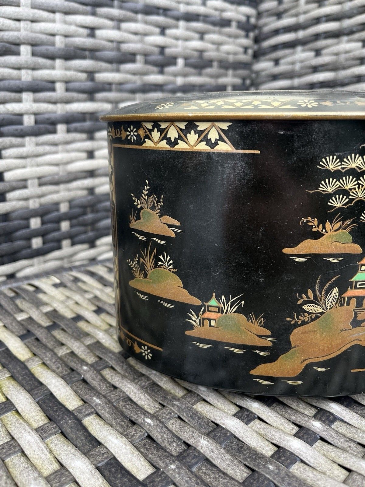 Vintage 50's British 6mb Tea Sweet Tin Box Chinoiserie Oriental Japonisme Pagoda photo for sale