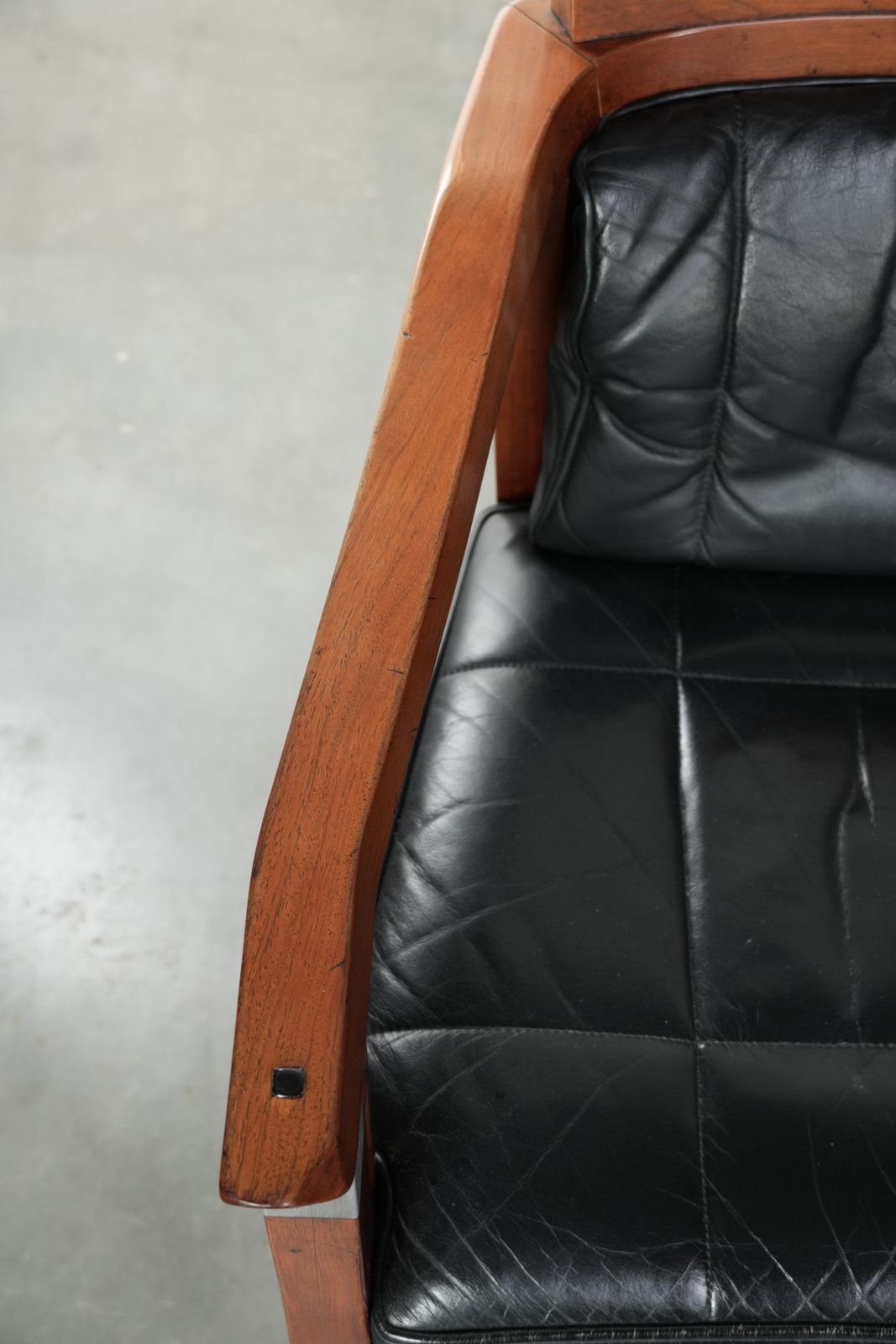 photo furniture Luxury Black Leather Set Of 4 Art Deco Design Dining Chairs By Schuitema From The Decoforma Series With Armrests