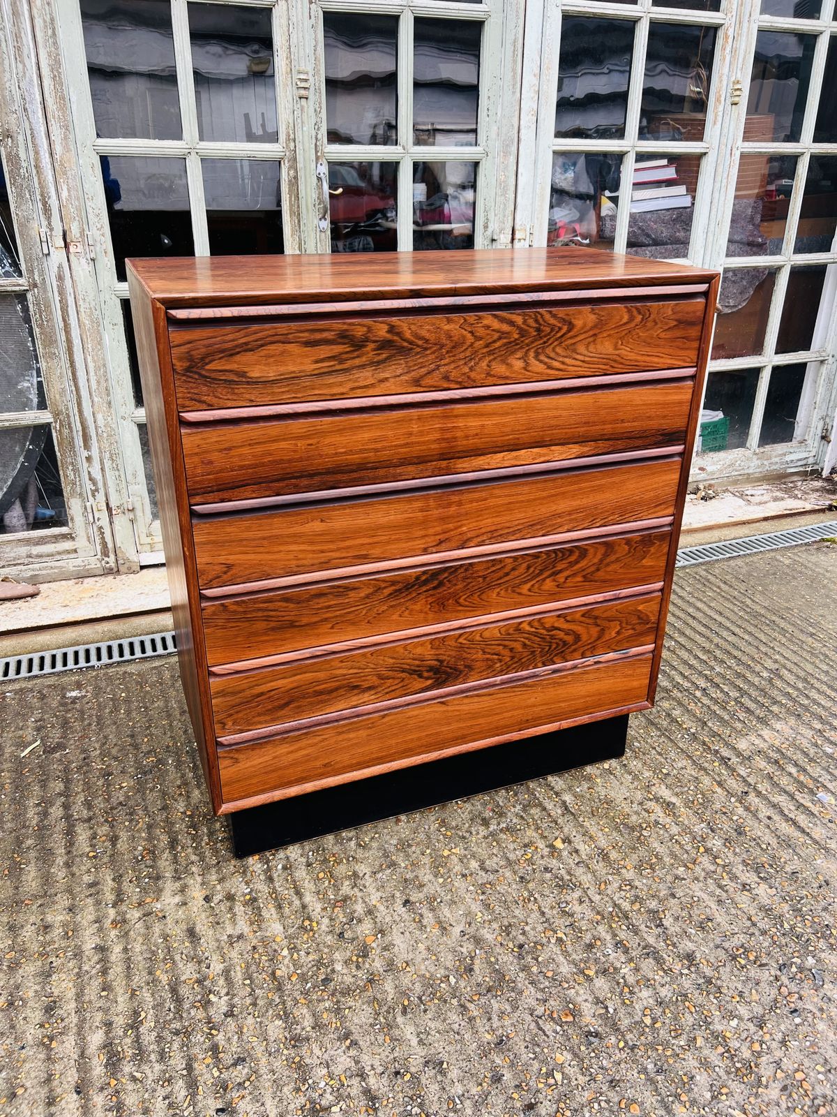 photo for sale Westnova Chest Of Drawers