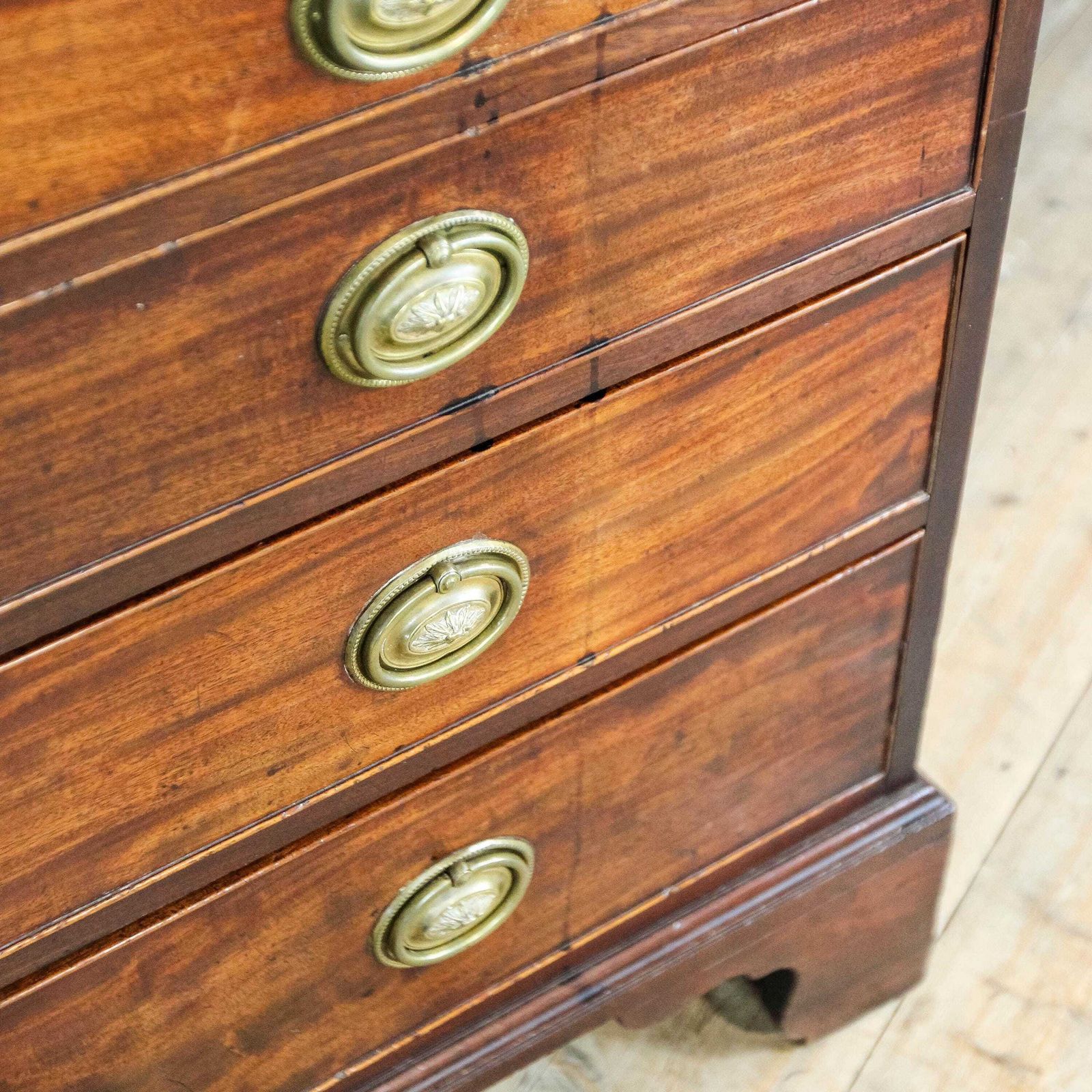 photo vintage Antique Mahogany Bureau | Antique Bureaux | Antique Furniture | Mahogany Furniture | Antique Desks