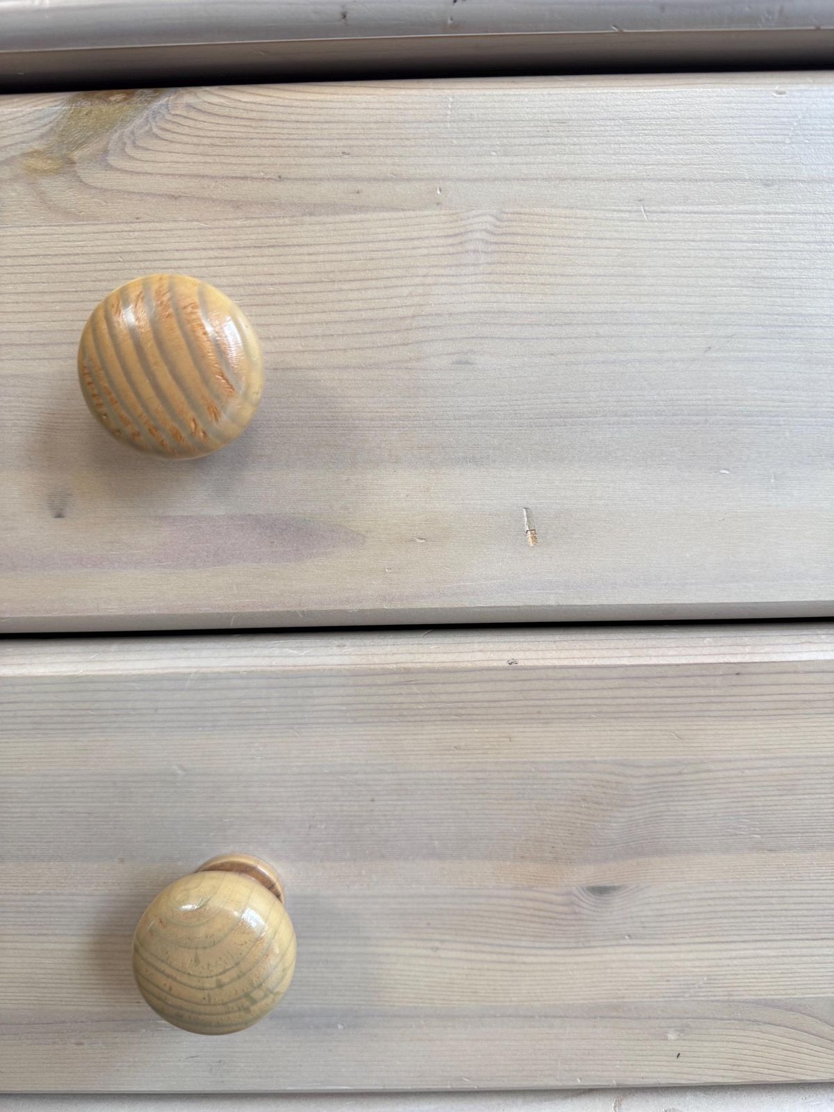 Shabby Chic Light Coloured White Washed Vintage Chest Of Drawers With Wooden Handles photo vintage