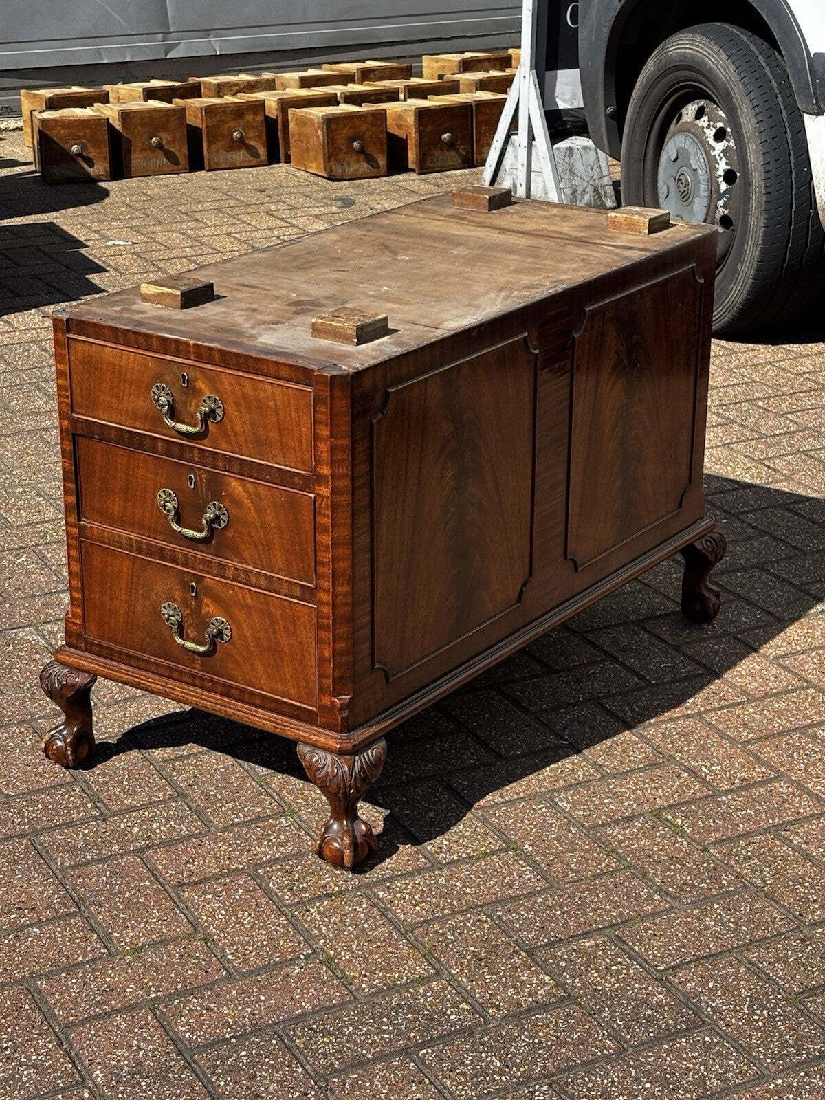 Large Mahogany Twin Pedestal Desk, Splits Into 3 Pieces For Easy Transportation photo 1328.0