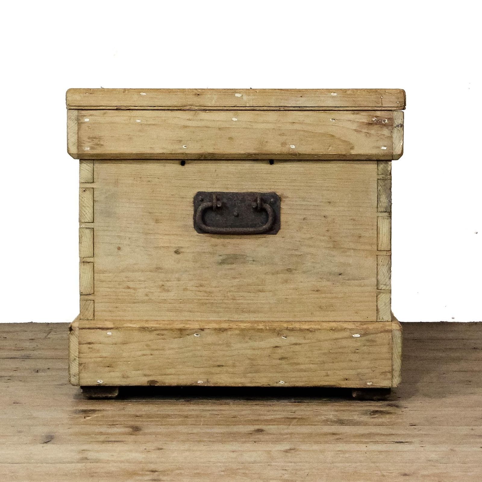 Antique Pine Tool Chest Or Blanket Box | Antique Furniture | Antique Trunk | Antique Storage | Pine Trunks | Blanket Box (M 6615) photo vinterior