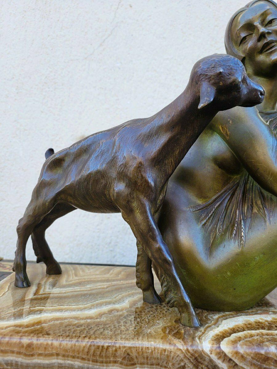 Godard, Woman And Lamb, Art Deco Bronze, 20th Century photo 2500.0