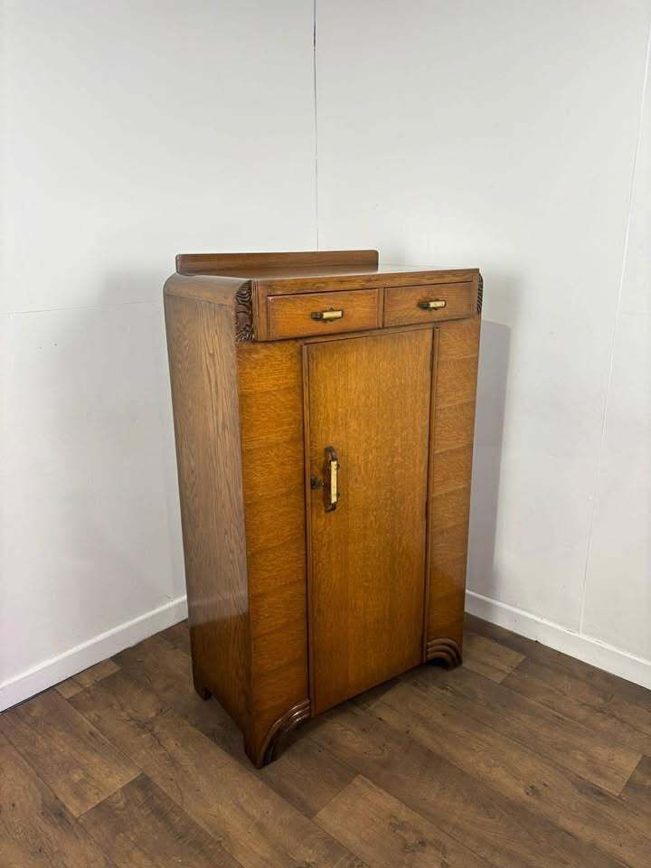 photo furniture Vintage Oak Gentlemans Wardrobe