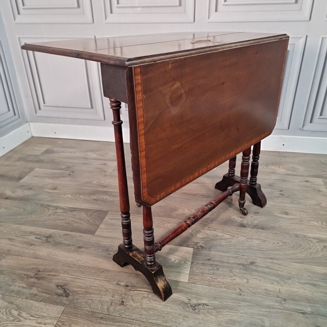 photo vintage Antique Serving Table   19th Century French Napoleon III Inlaid Wooden Folding