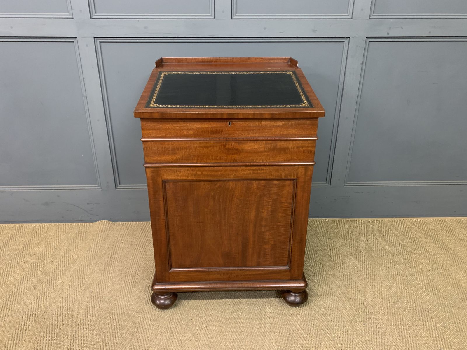 Gillows Early Victorian Mahogany Davenport photo for sale