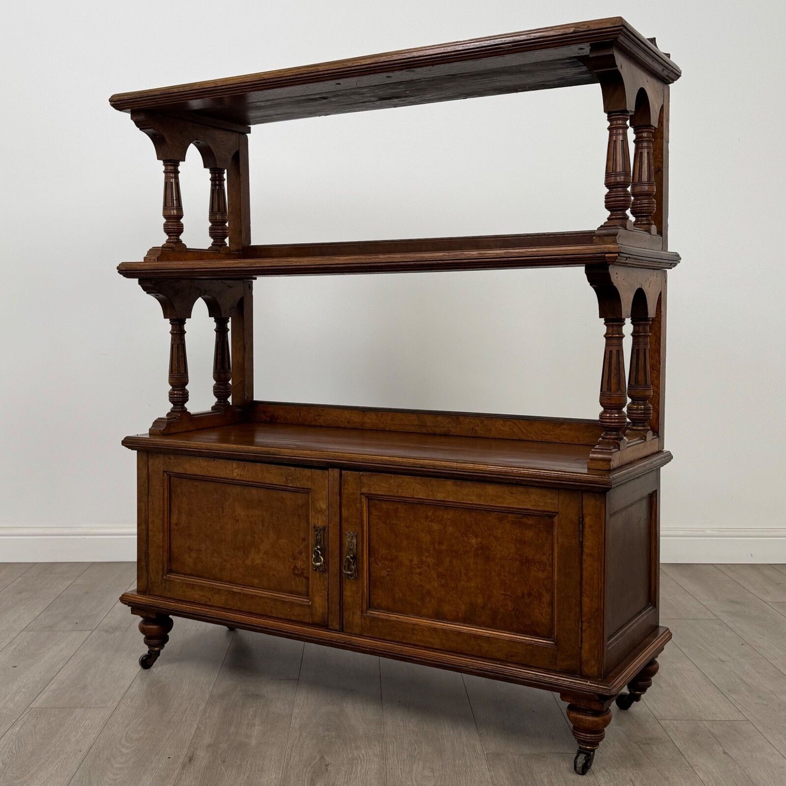 Antique 19th Century Victorian Cupboard In Burr Walnut ( Af 5393 ) photo for sale