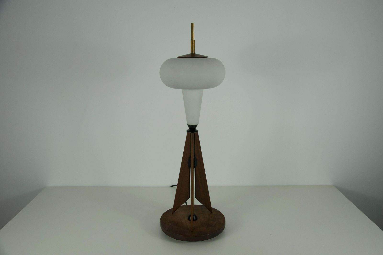 Wooden And Opal Glass Table Lamp Attr. To Salvatore Gregorietti, 1960s, Italy photo vinterior