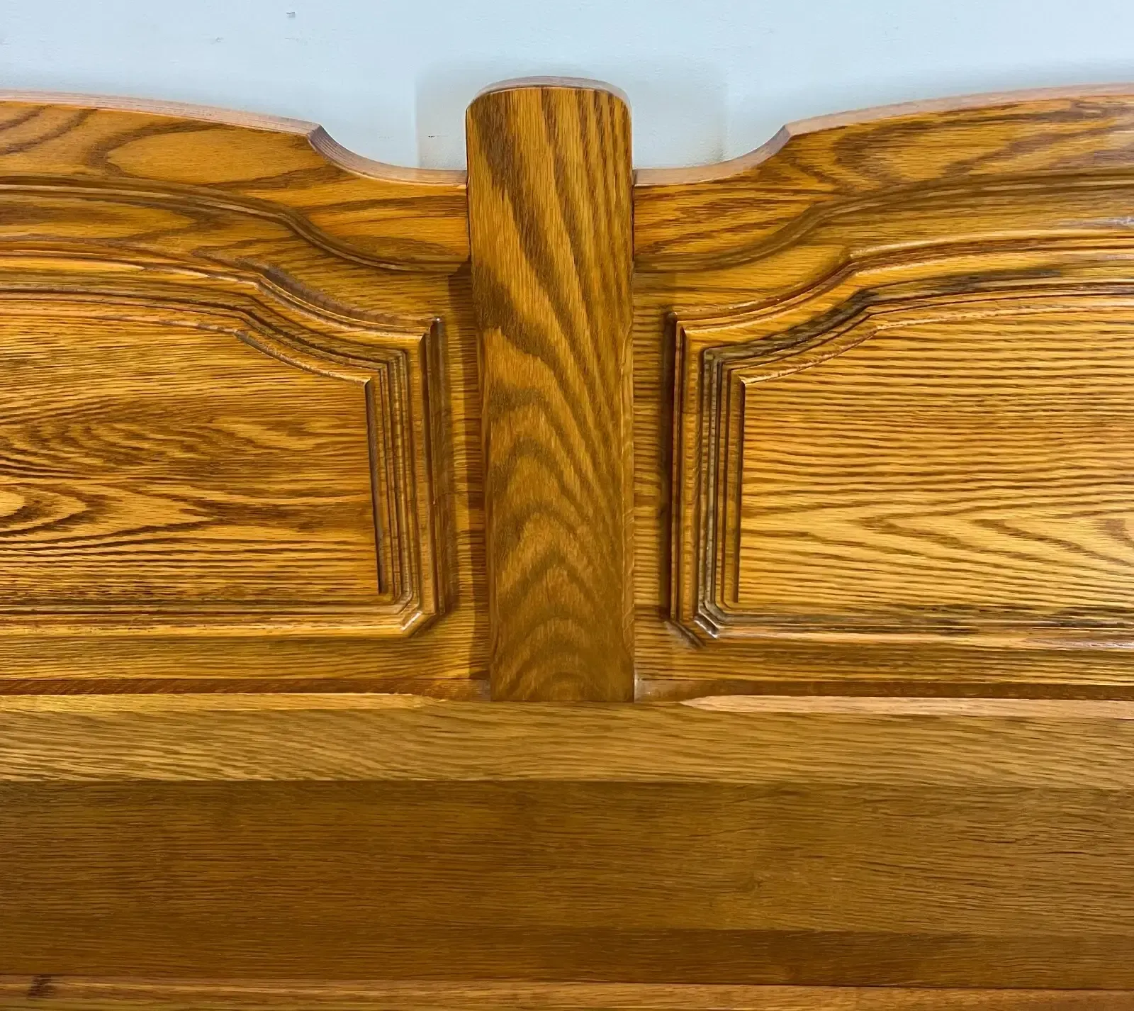 Bed Vintage French Style Oak King Size Carved Frame Carved Headboard Lot 2175 photo vintage