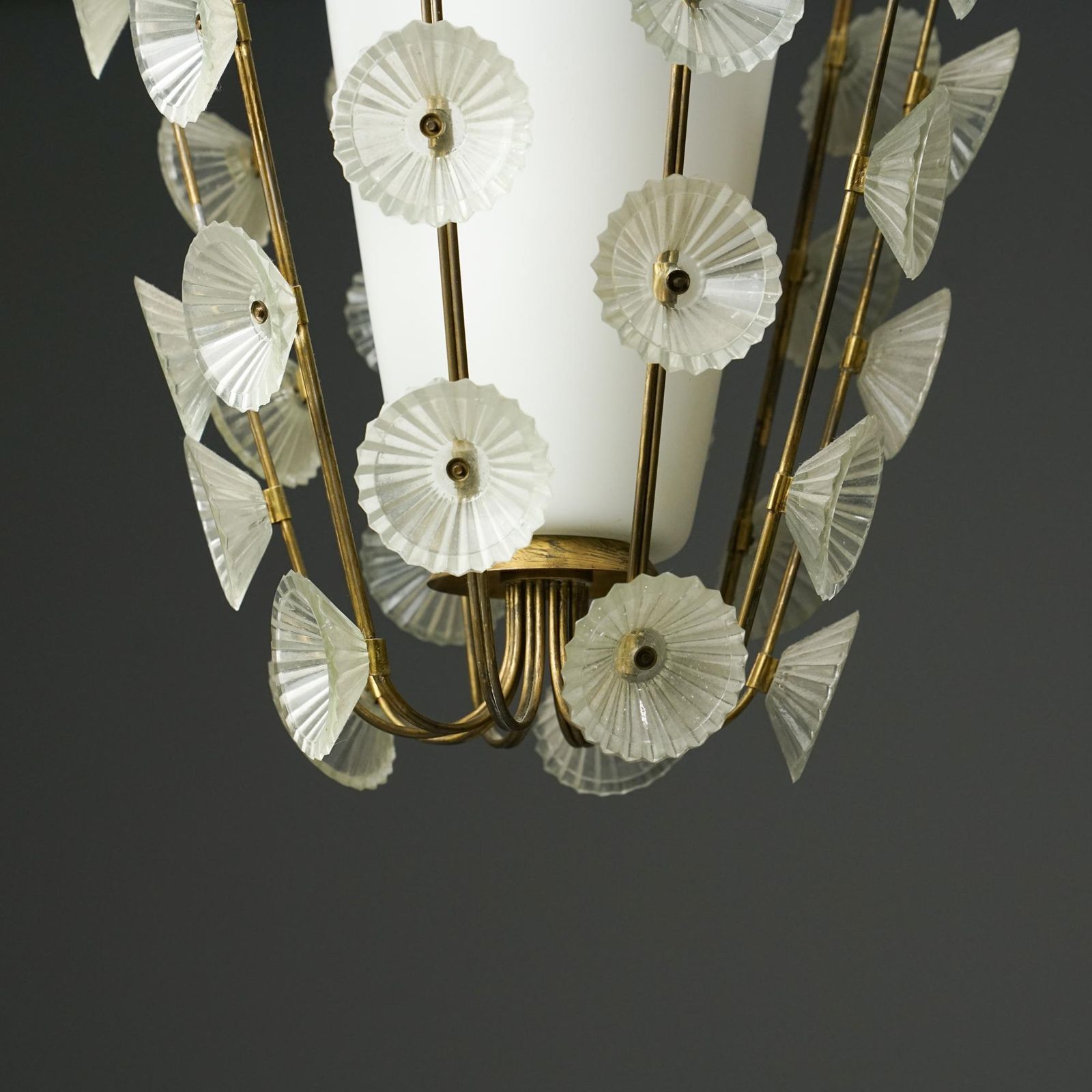 Model 1304 Floral Pendant, Lisa Johansson Pape, Orno Oy, 1950s photo furniture