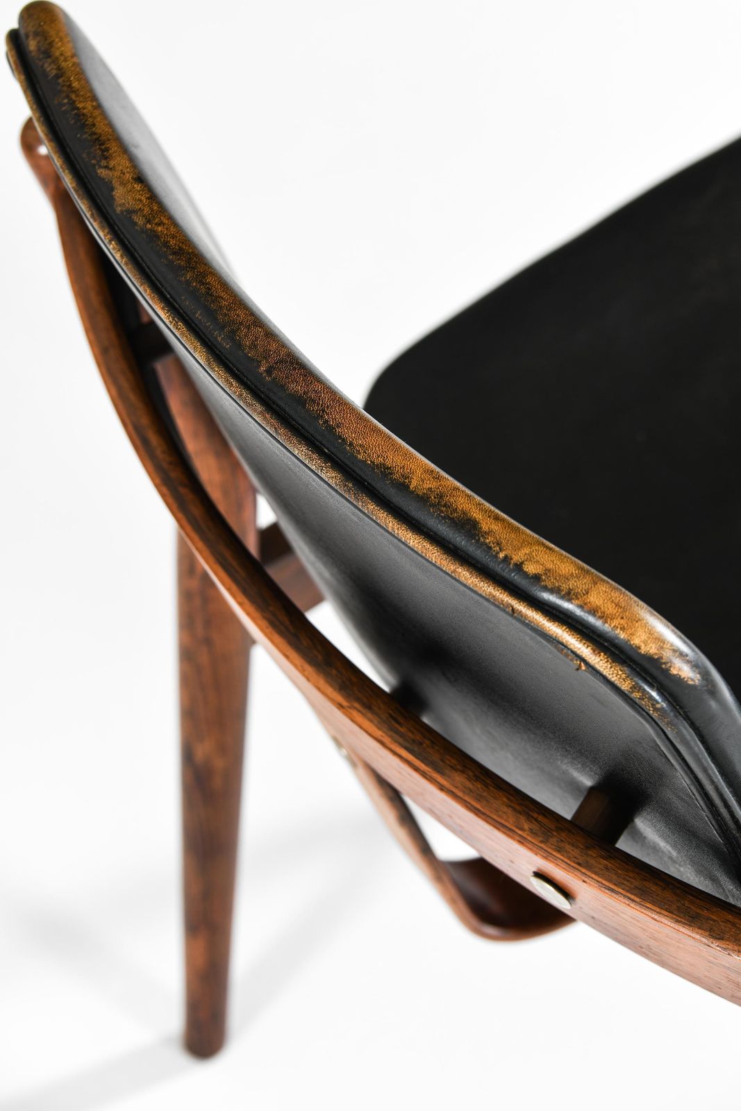 Furniture Rare Set Of 6 Dining Chairs In Leather And Rosewood By Arne Vodder, 1960s photo