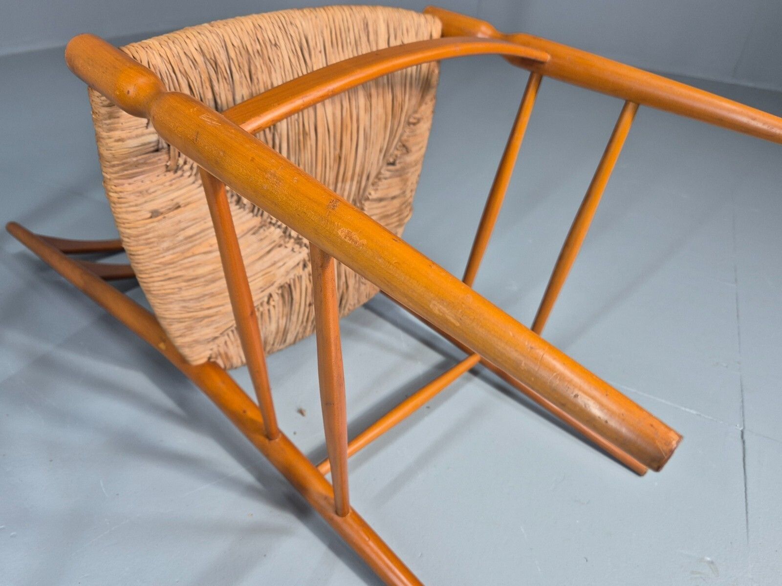 photo vinterior 2 1950s Italian Wanut Dining Chairs Chiavari Mid Century Modern Mdin