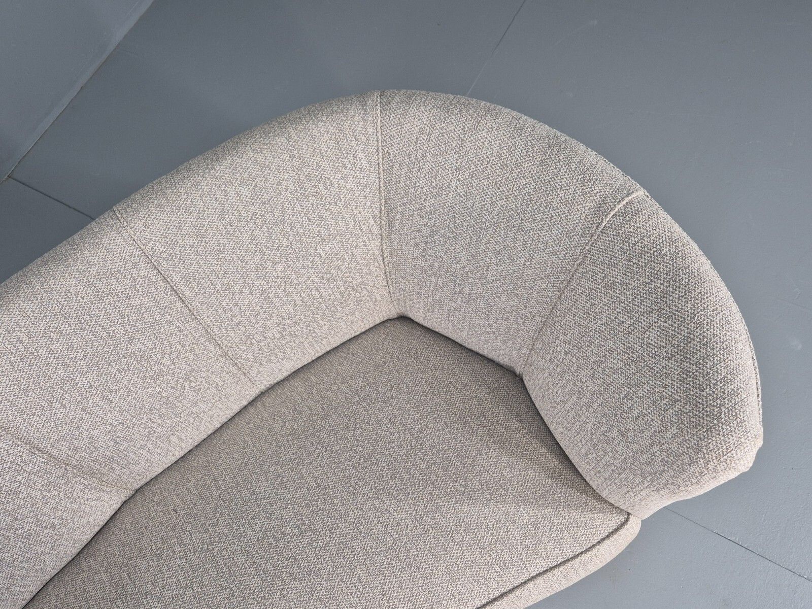 photo furniture Vintage Art Deco Banana 2 Seat Sofa Danish New Upholstery 1930s M2ss