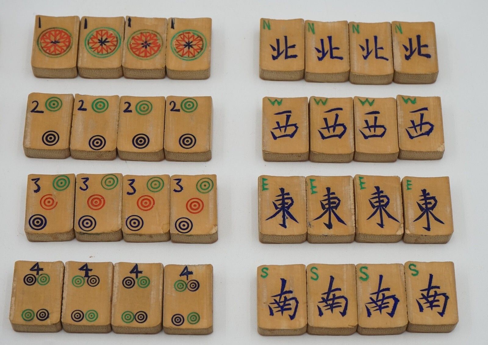 photo vintage Antique Asian Oriental Mahjong Set Of 148 Tiles In Edwardian Oak Box