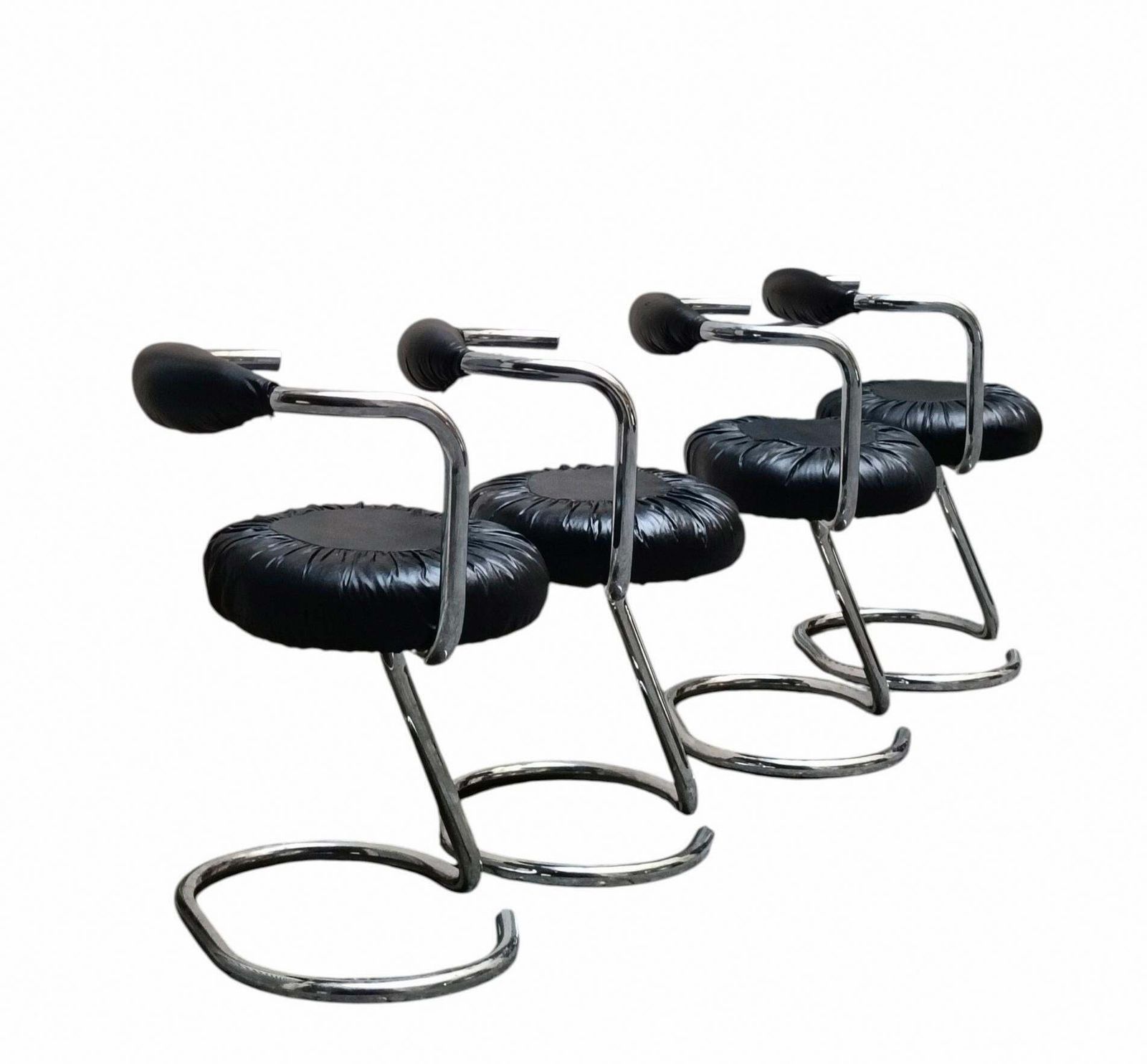 Giotto Stoppino Group Of 4 "Cobra" Chairs In Black Leather, Italy 1970s photo for sale