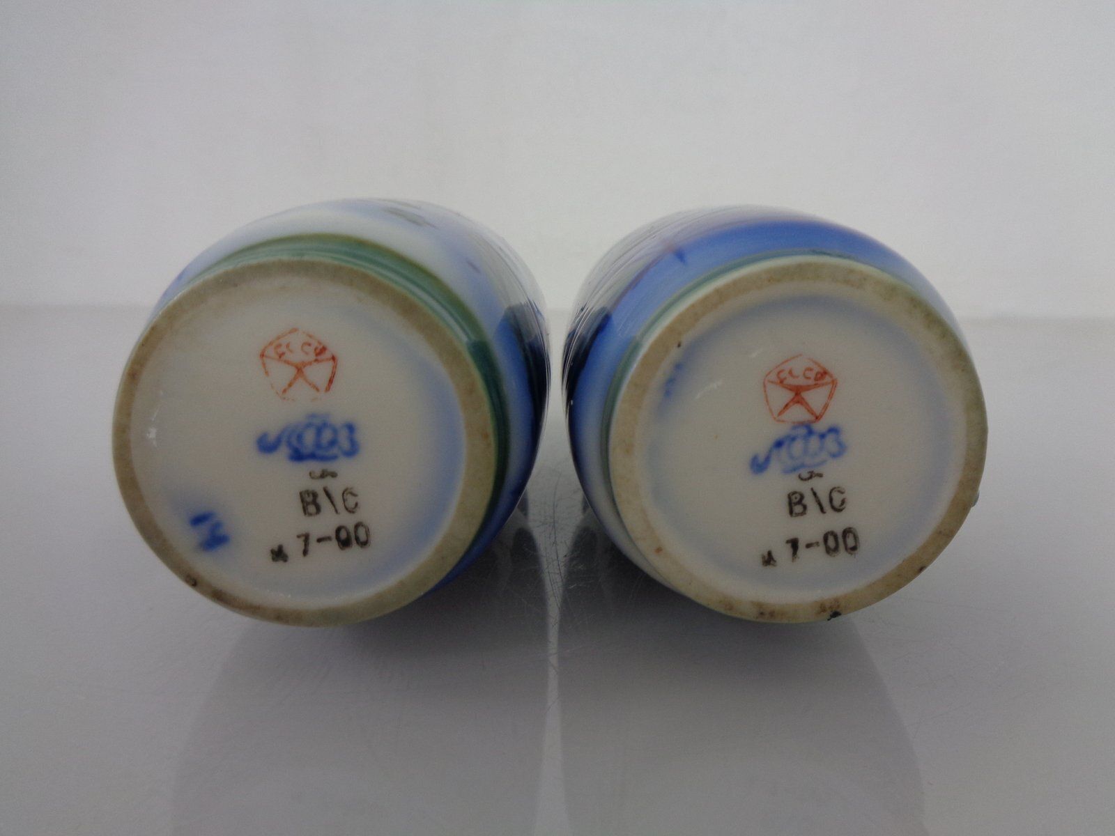 Cobalt Blue Porcelain Vases From Lomonosov, St. Petersburg, Russia, 1960s, Set Of 2 photo Home Decor