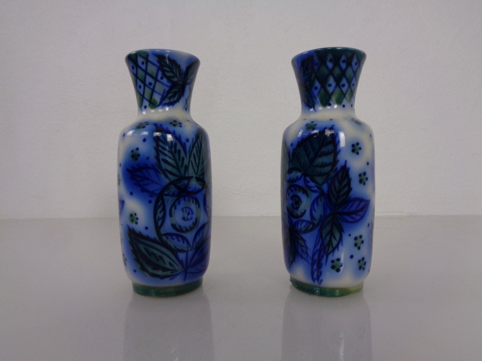 Cobalt Blue Porcelain Vases From Lomonosov, St. Petersburg, Russia, 1960s, Set Of 2 photo 209.0