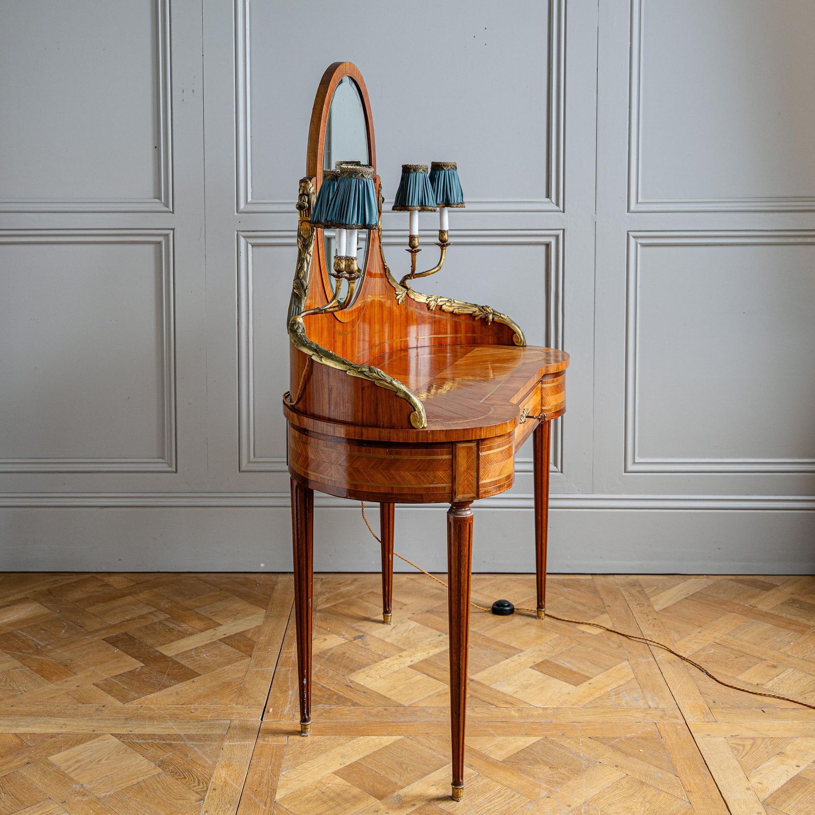 French Louis XVI Style Marquetry Dressing Table With Ormolu Lights, Belle époque photo 5250.0