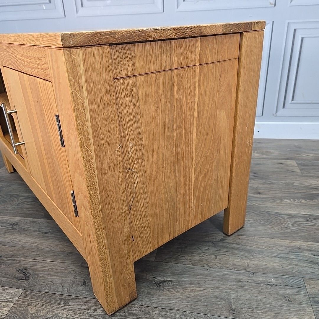 photo vintage Rustic Tv Media Unit Solid Oak Cabinet   Shelves & Cupboard – Vintage Wooden