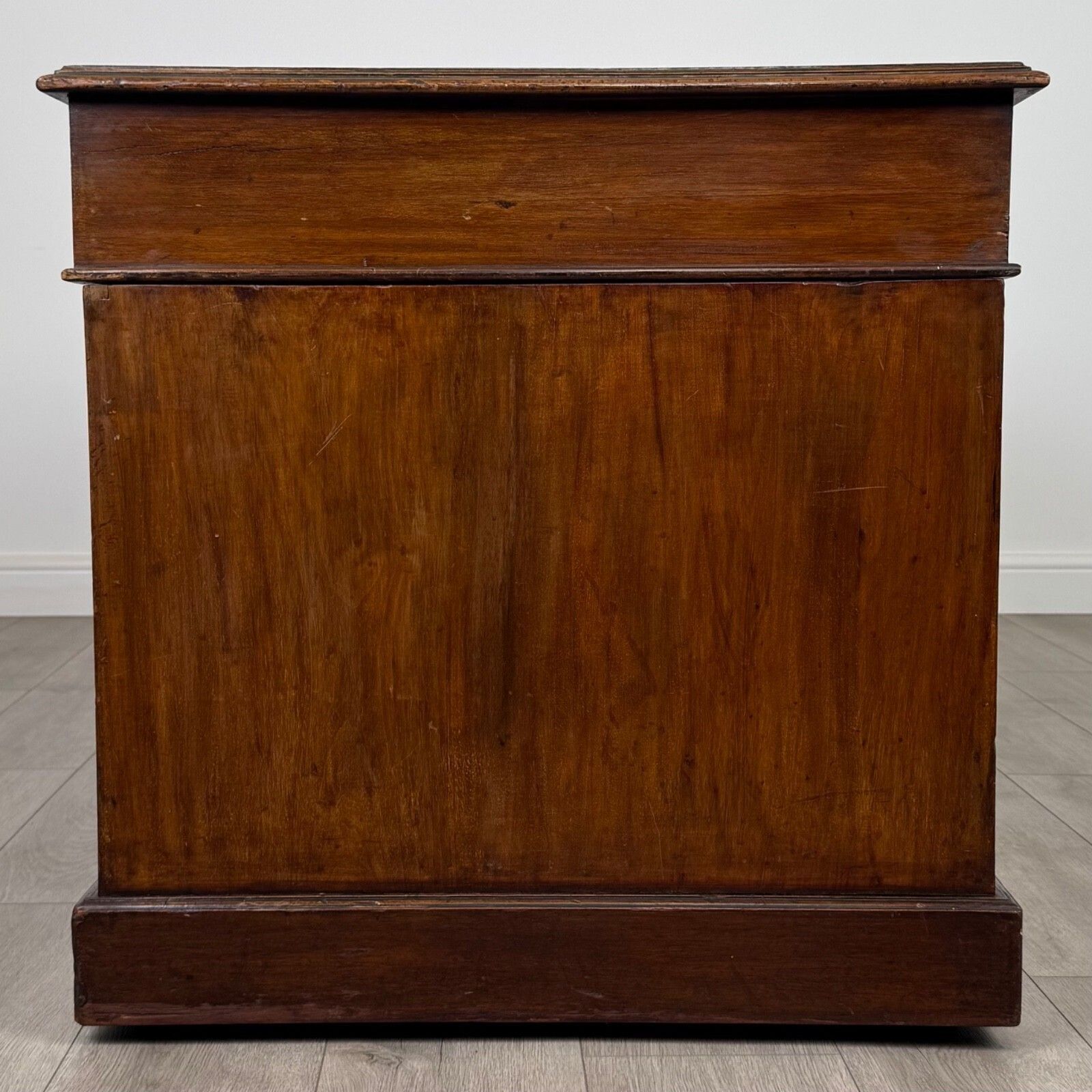 Antique 19th Century Fine Quality Pedestal Desk In Mahogany ( Ref Af 4114 ) photo for sale