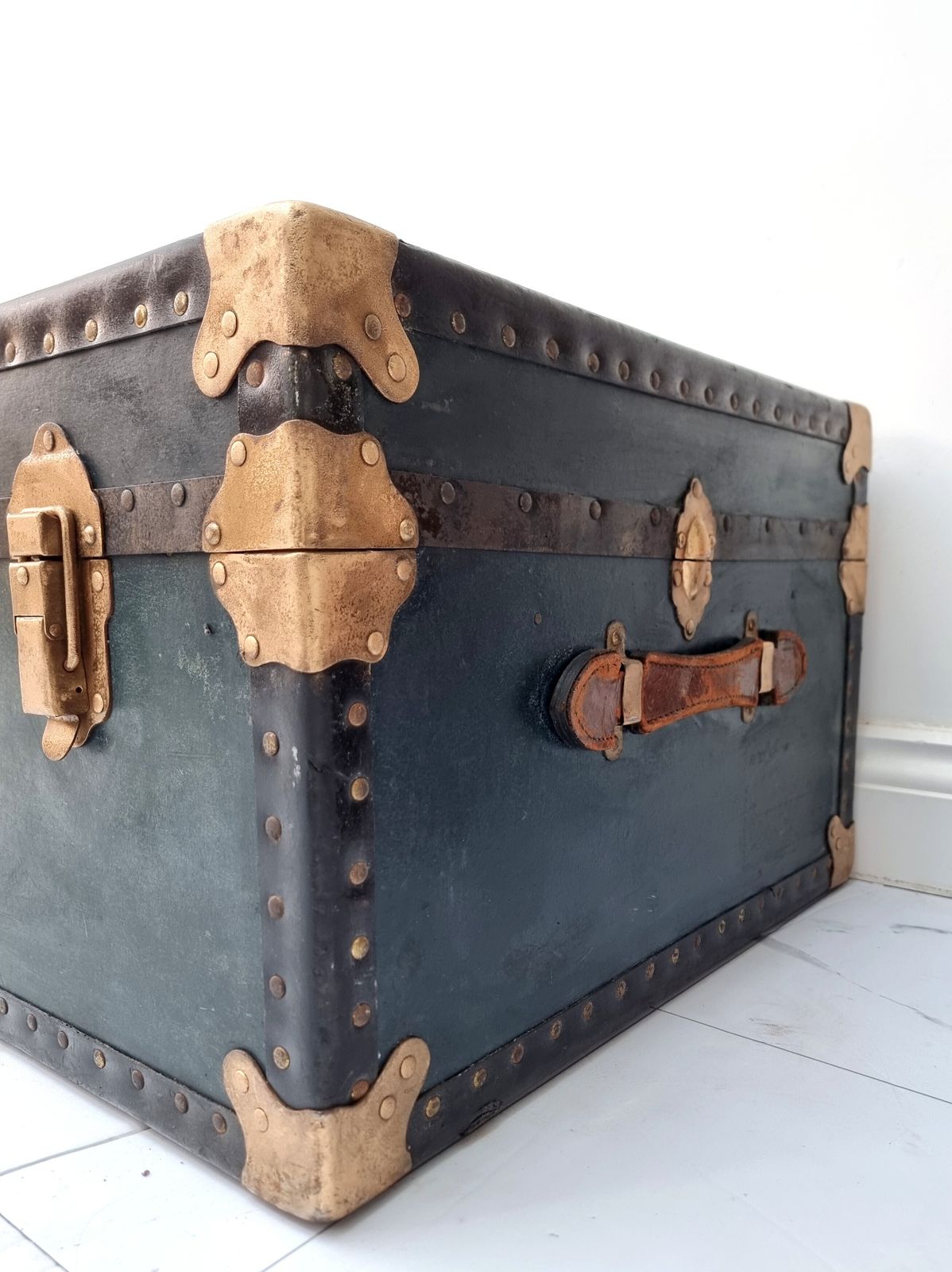 Antique Victor Luggage Travel Steamer Cabin Trunk  1910s photo furniture