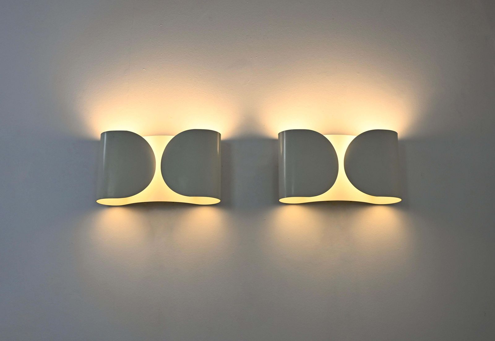 photo furniture White Foglio Sconces By Tobia & Afra Scarpa For Flos, 1960s, Set Of 2
