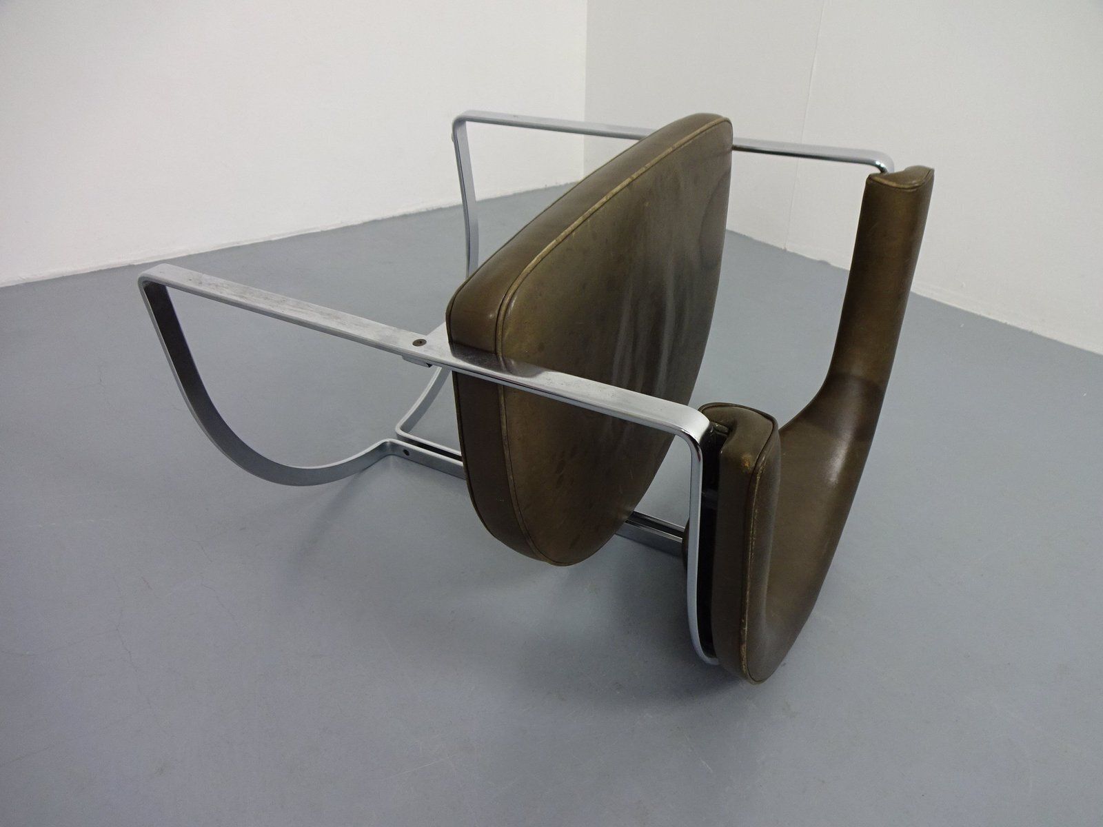 photo furniture Model 6911 Armchair In Leather By Horst Brüning For Kill International, Germany, 1968