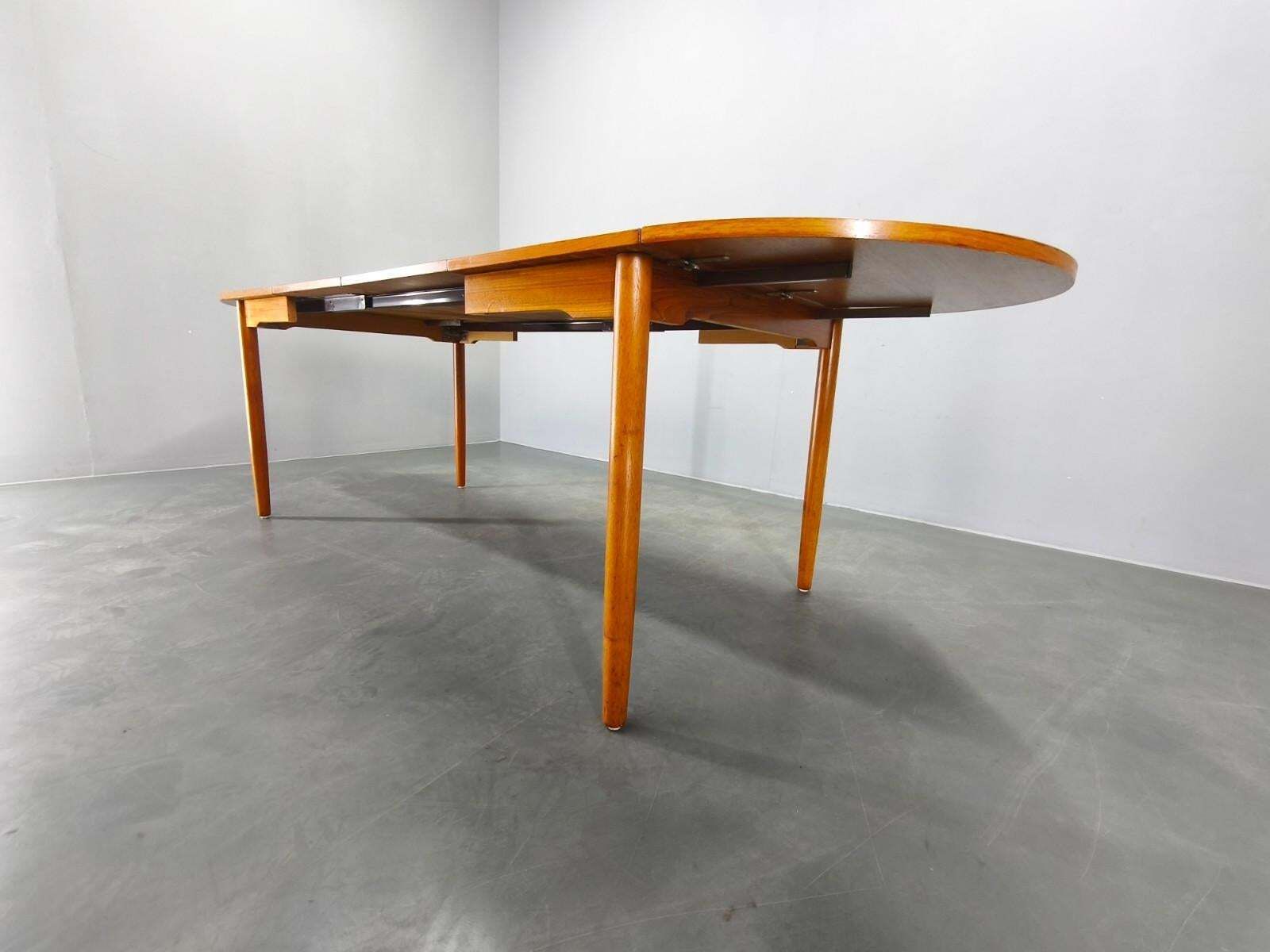 photo for sale Deense mid-century teakhouten uitschuifbare eettafel, jaren 1960